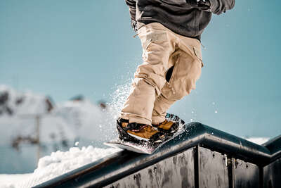 Snowboarden im Snowpark von Tignes